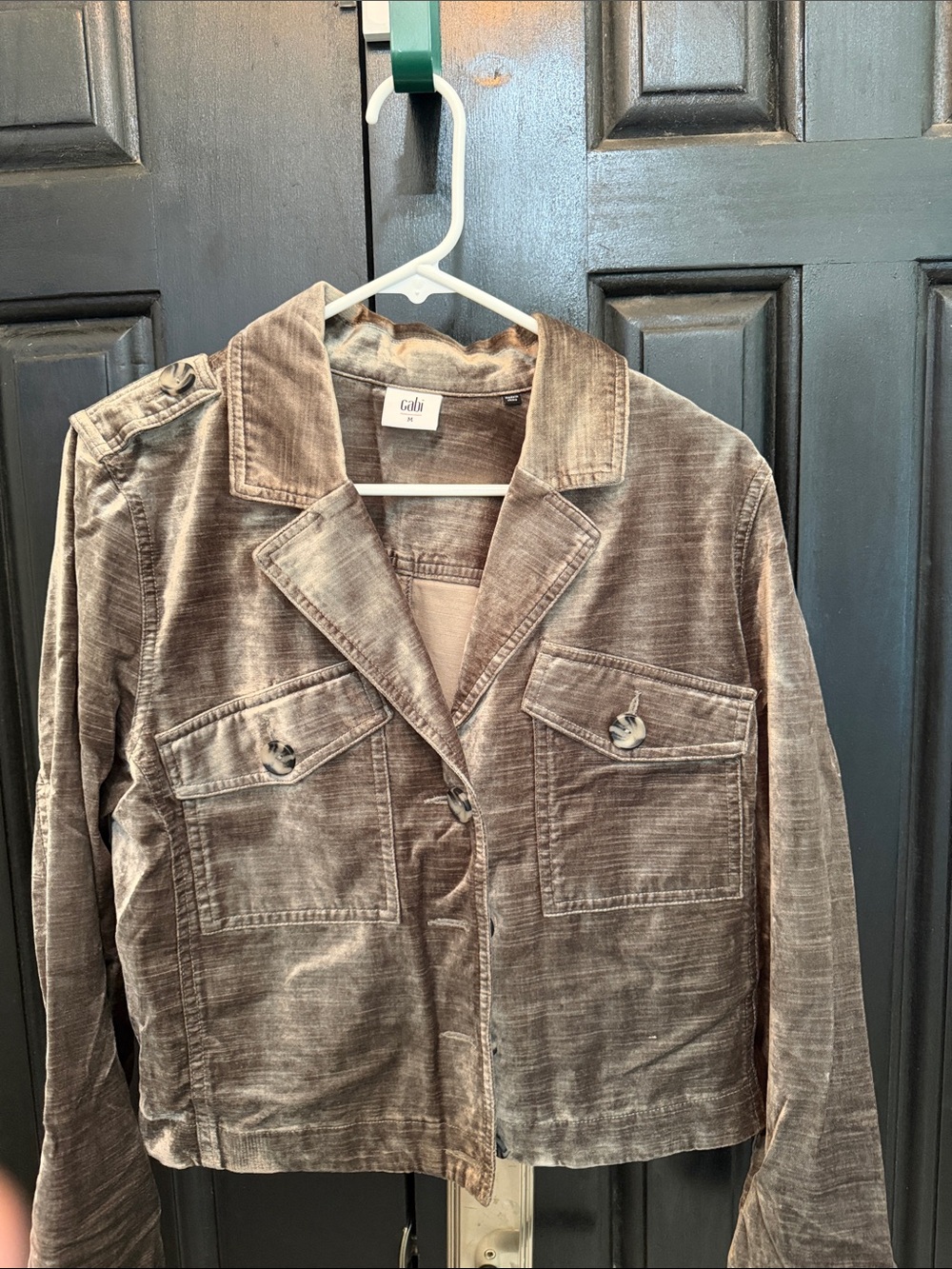 Cabi Solid velvet Button-Front Cropped Jacket; Medium